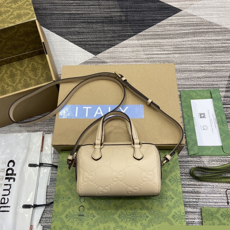 G*u*i speedy bags